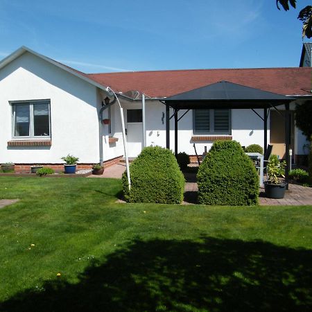 Ferienbungalow Meerjungfrau Im Seebad Ueckermuende Villa Bagian luar foto