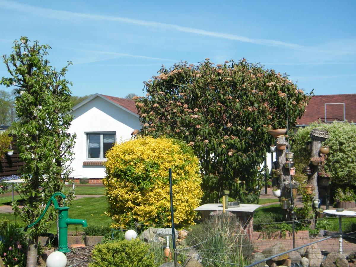 Ferienbungalow Meerjungfrau Im Seebad Ueckermuende Villa Bagian luar foto